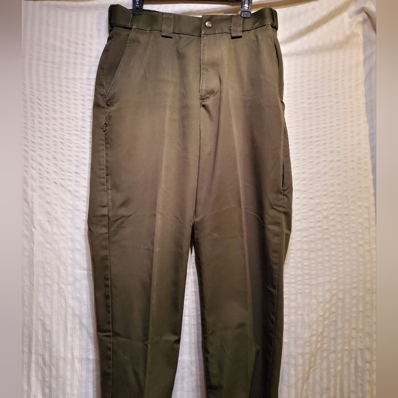 5.11 Tactical Pants Olive Green 34 x 33 Duty Pants Sheriff Ranger Corrections - Picture 1 of 10